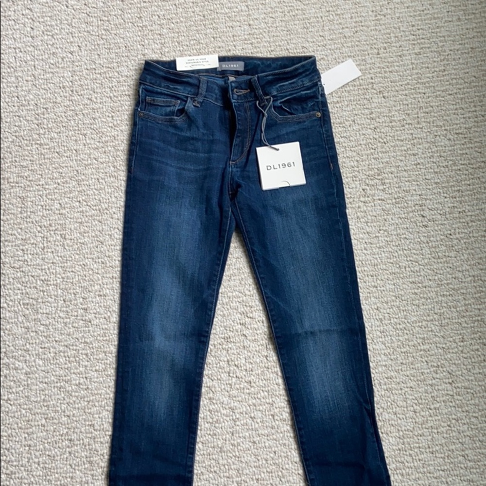 DL1961 Emma Low Rise Skinny - Picture 2 of 3